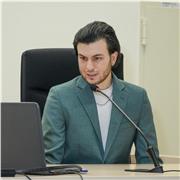 Pronto ad aiutarti a risolvere le tue difficoltà con il russo all'università o ad introdurti alla cultura e lingua russa!